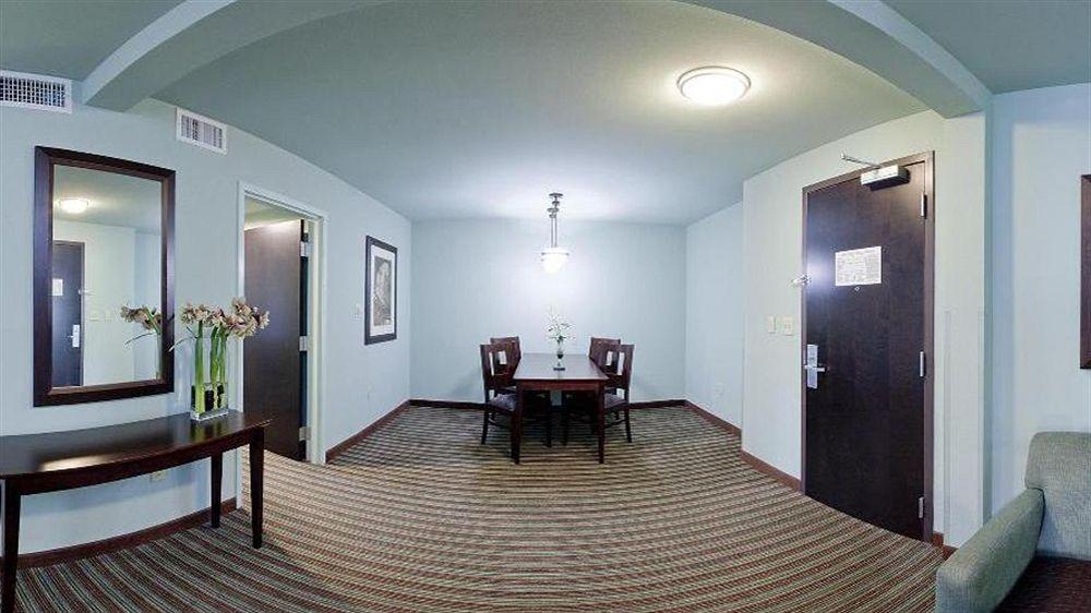 Holiday Inn Hotel & Suites Gateway By Ihg Williamsburg Dış mekan fotoğraf