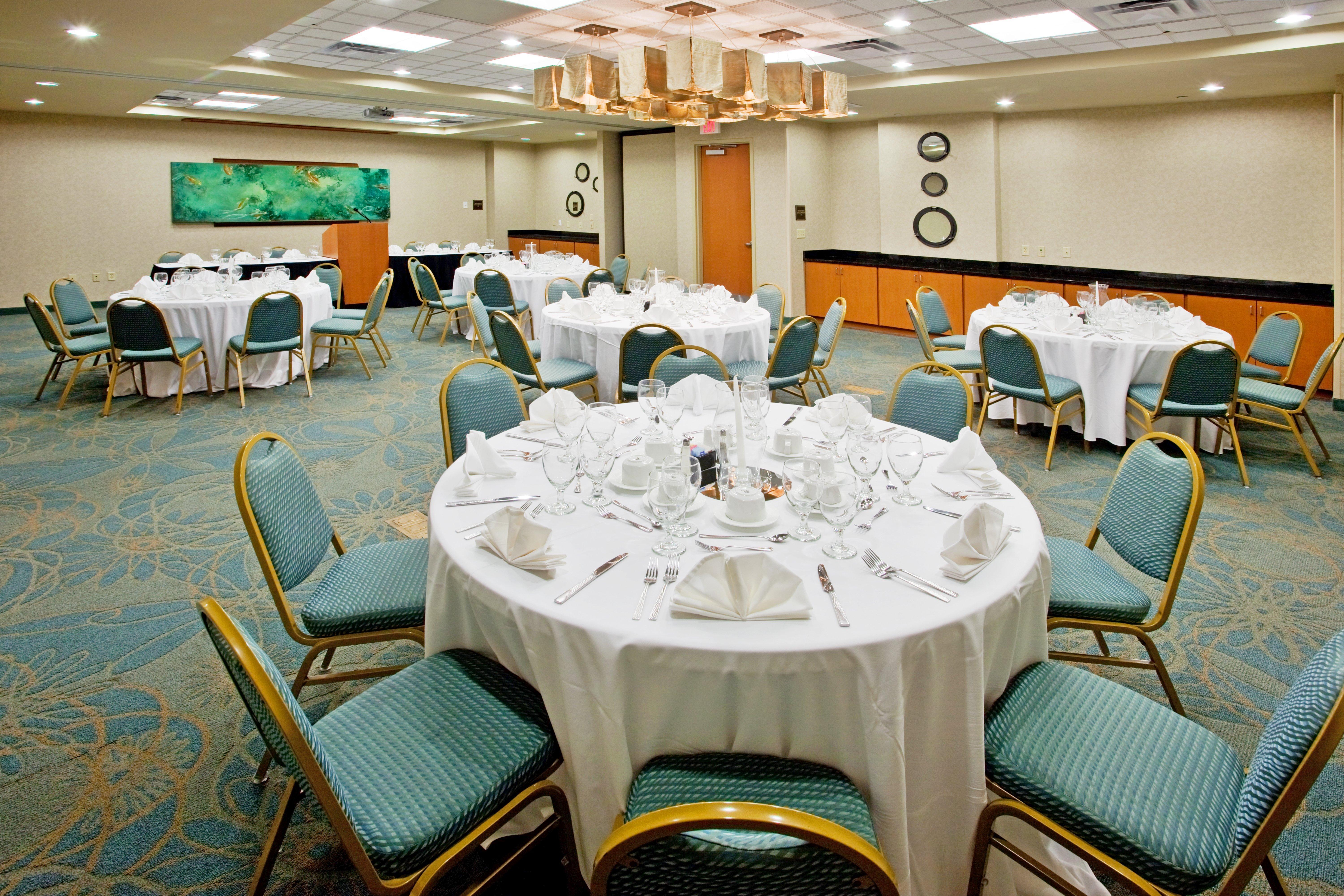 Holiday Inn Hotel & Suites Gateway By Ihg Williamsburg Dış mekan fotoğraf